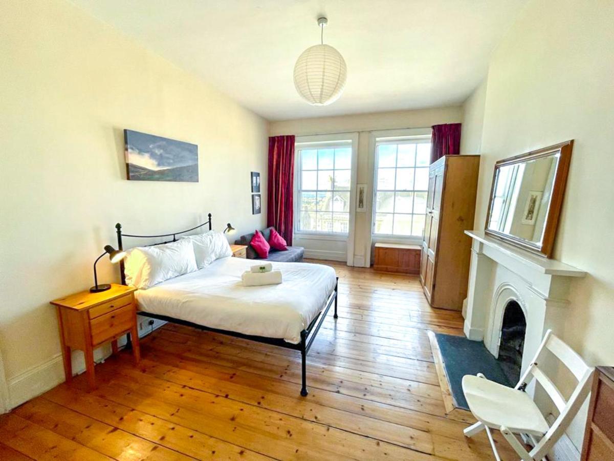 Incredible St Andrew'S Sq - 2 Bed In The Sky Leilighet Edinburgh Eksteriør bilde