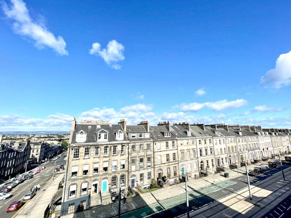 Incredible St Andrew'S Sq - 2 Bed In The Sky Leilighet Edinburgh Eksteriør bilde